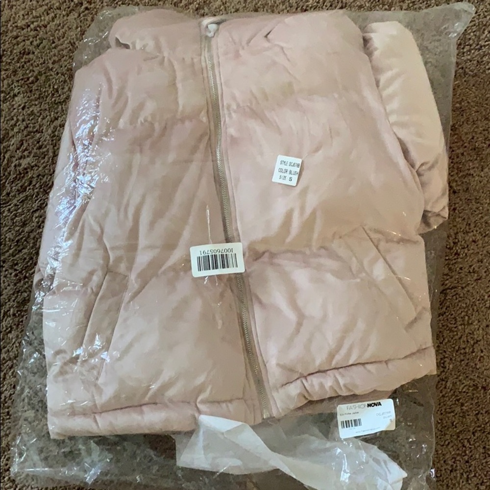 Elin Puffer Jacket